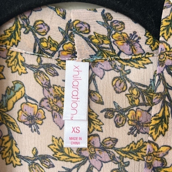 Xhilaration Secret Garden Pink/Yellow Cold Shoulder Tie neck Flowy Blouse NWT - Picture 3 of 6